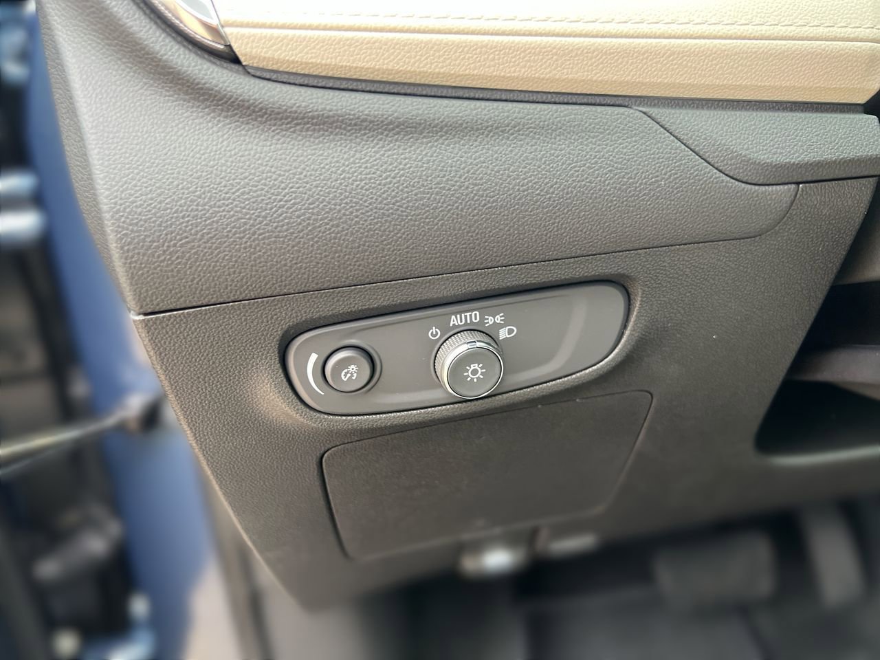 2026 Buick Encore GX Sport Touring photo 12
