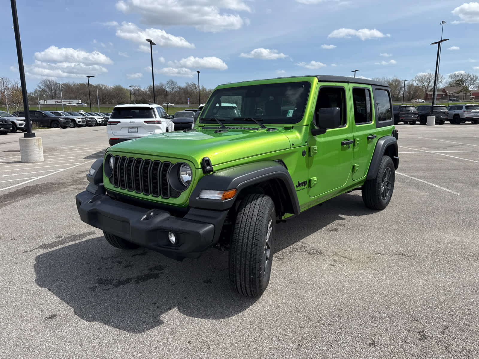 2025 Jeep Wrangler Sport S photo 4