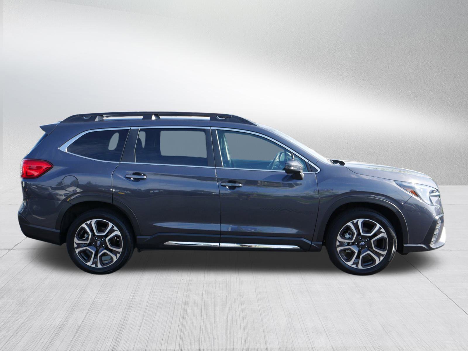 2023 Subaru Ascent Limited photo 8