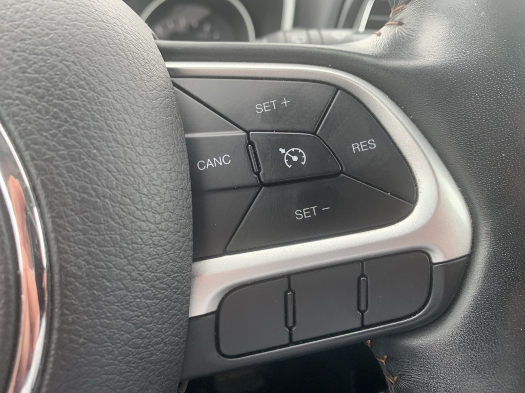 2020 Jeep Compass Limited photo 11