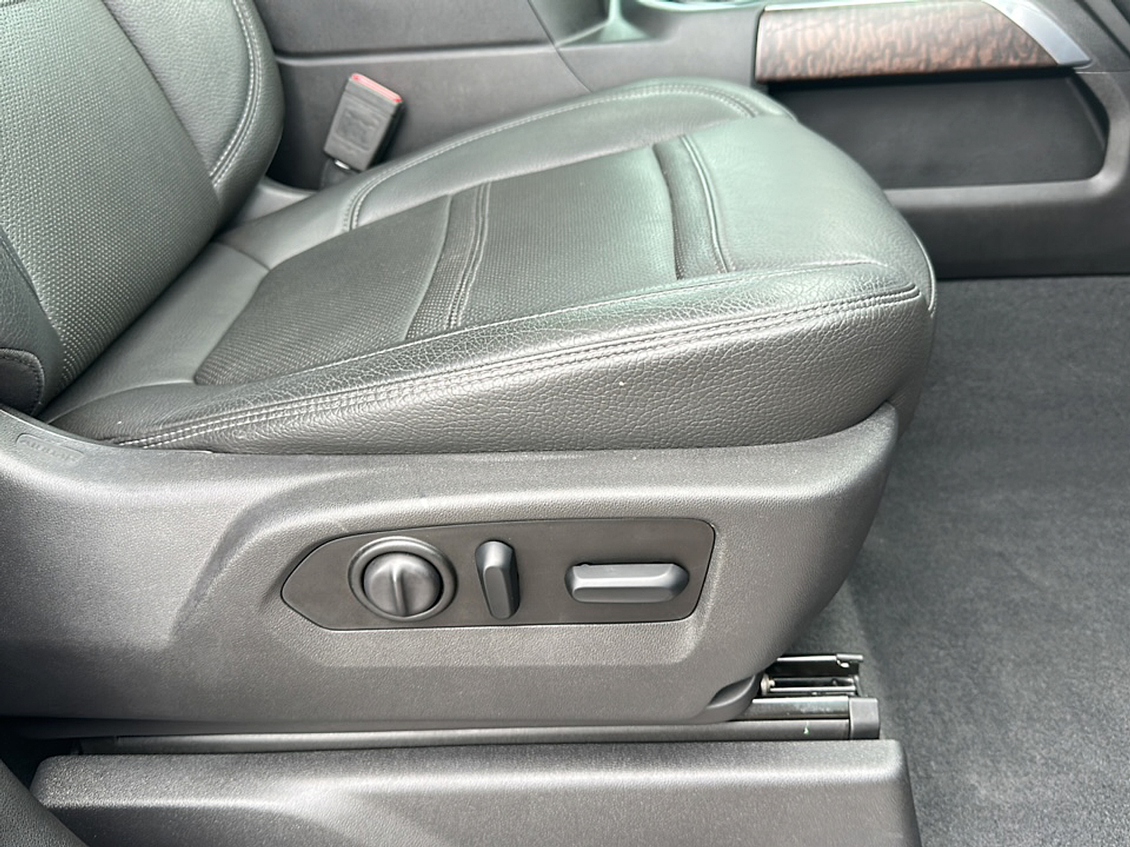 2019 Gmc Sierra 1500 Denali photo 2