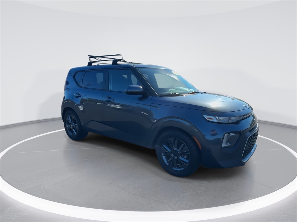2021 Kia Soul S photo 2
