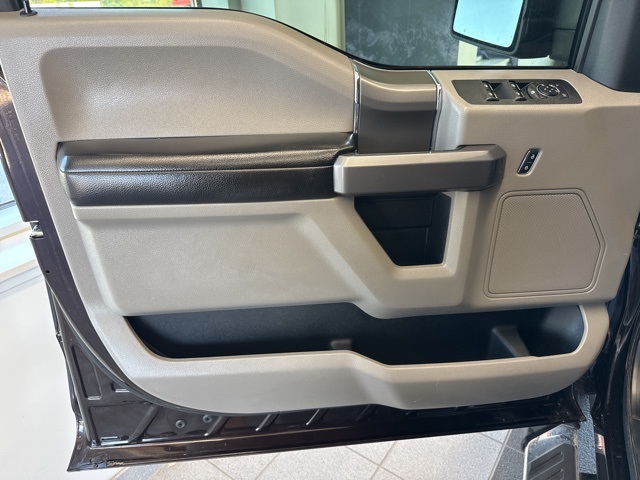 2019 Ford F-150 XLT photo 21