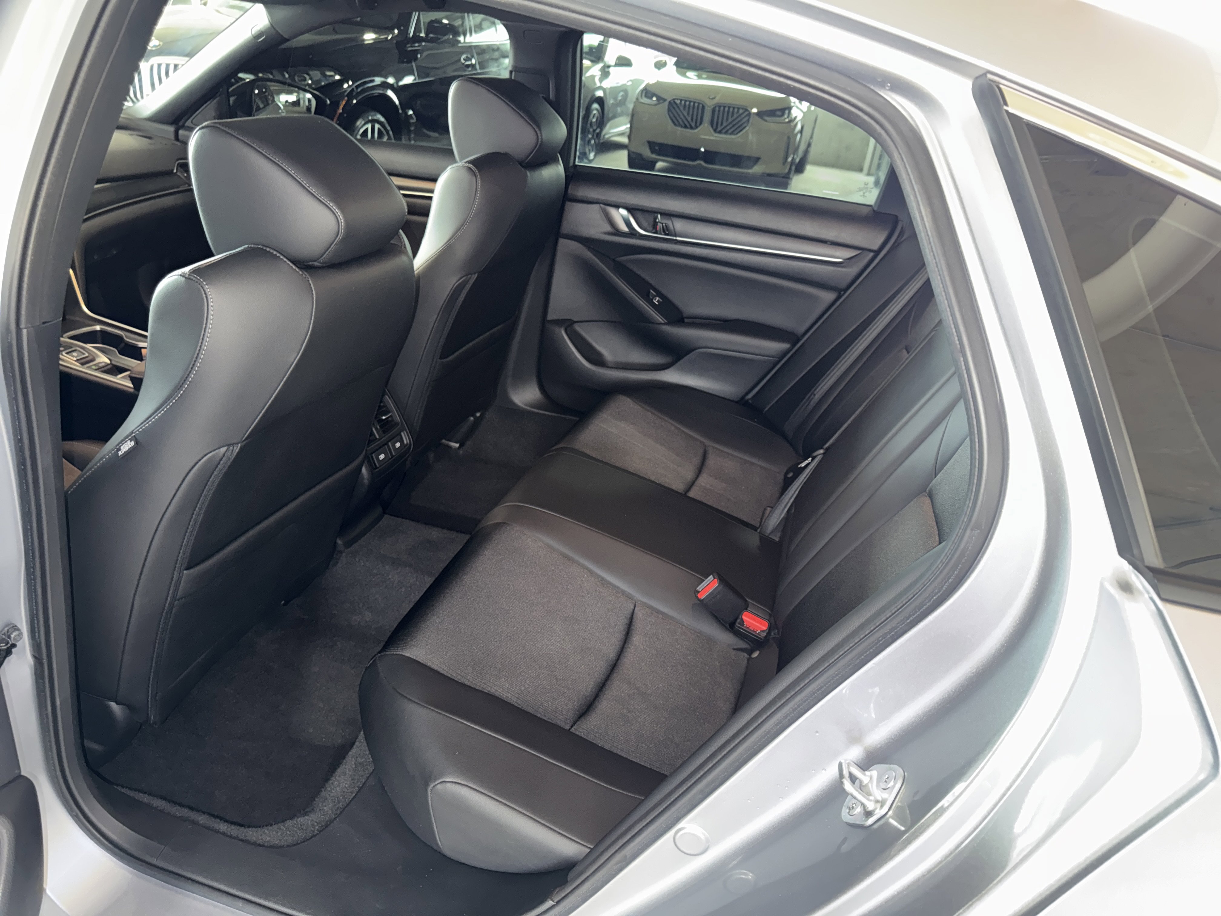2022 Honda Accord Sport 2.0T photo 4