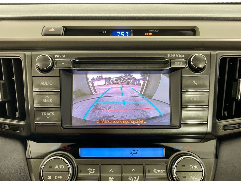 2013 Toyota RAV4 XLE photo 12