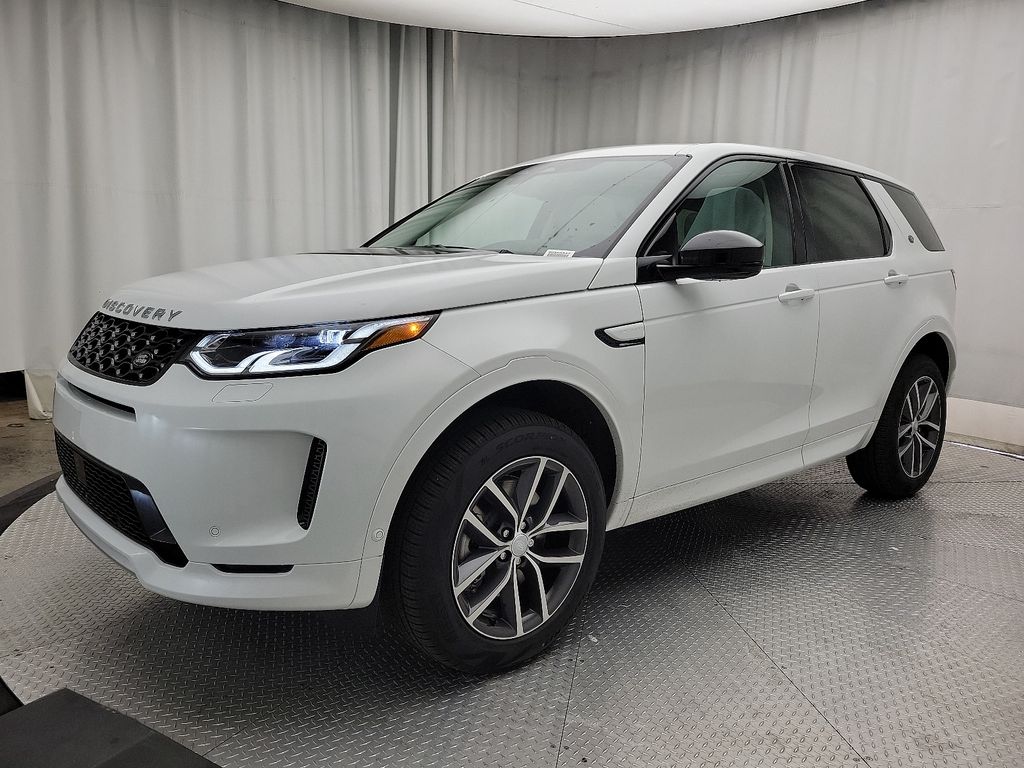 2025 Land Rover Discovery Sport S's photo