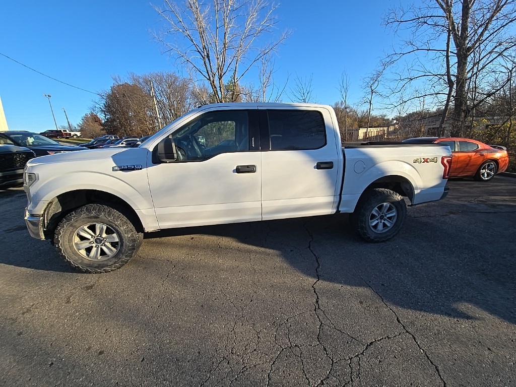 2015 Ford F-150 XLT photo 3