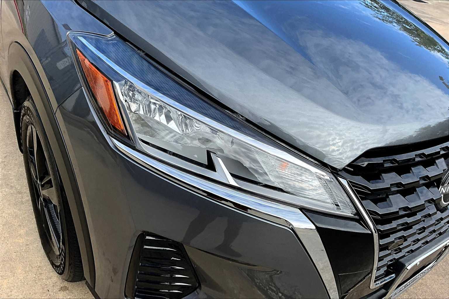 2024 Nissan Kicks S photo 25