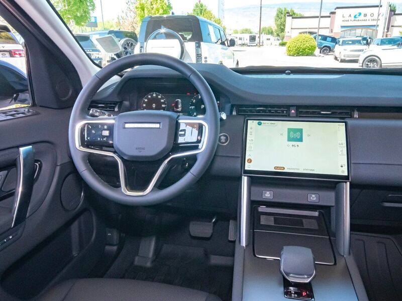 2025 Land Rover Discovery Sport S photo 36