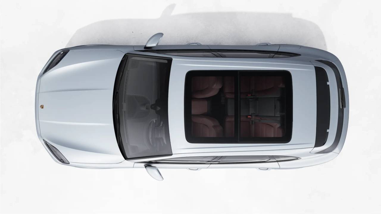2025 Porsche Cayenne GTS photo 6