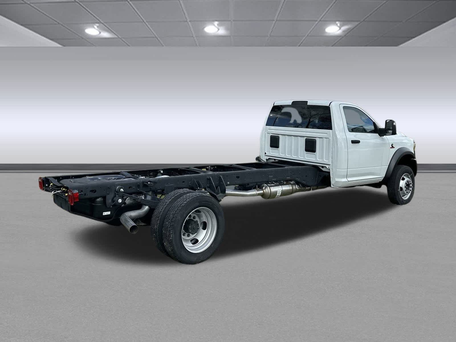 2024 Ram 4500 SLT photo 7