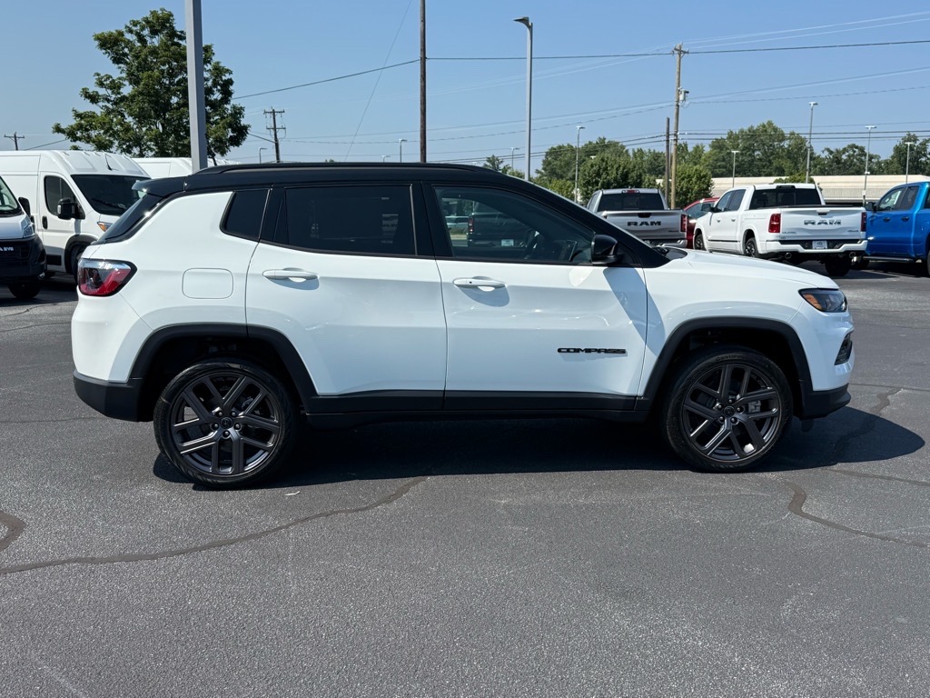 2025 Jeep Compass Limited photo 2