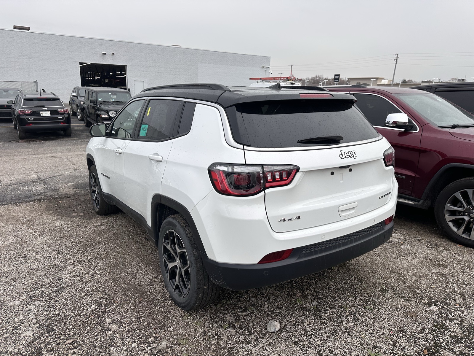 2024 Jeep Compass Limited photo 2