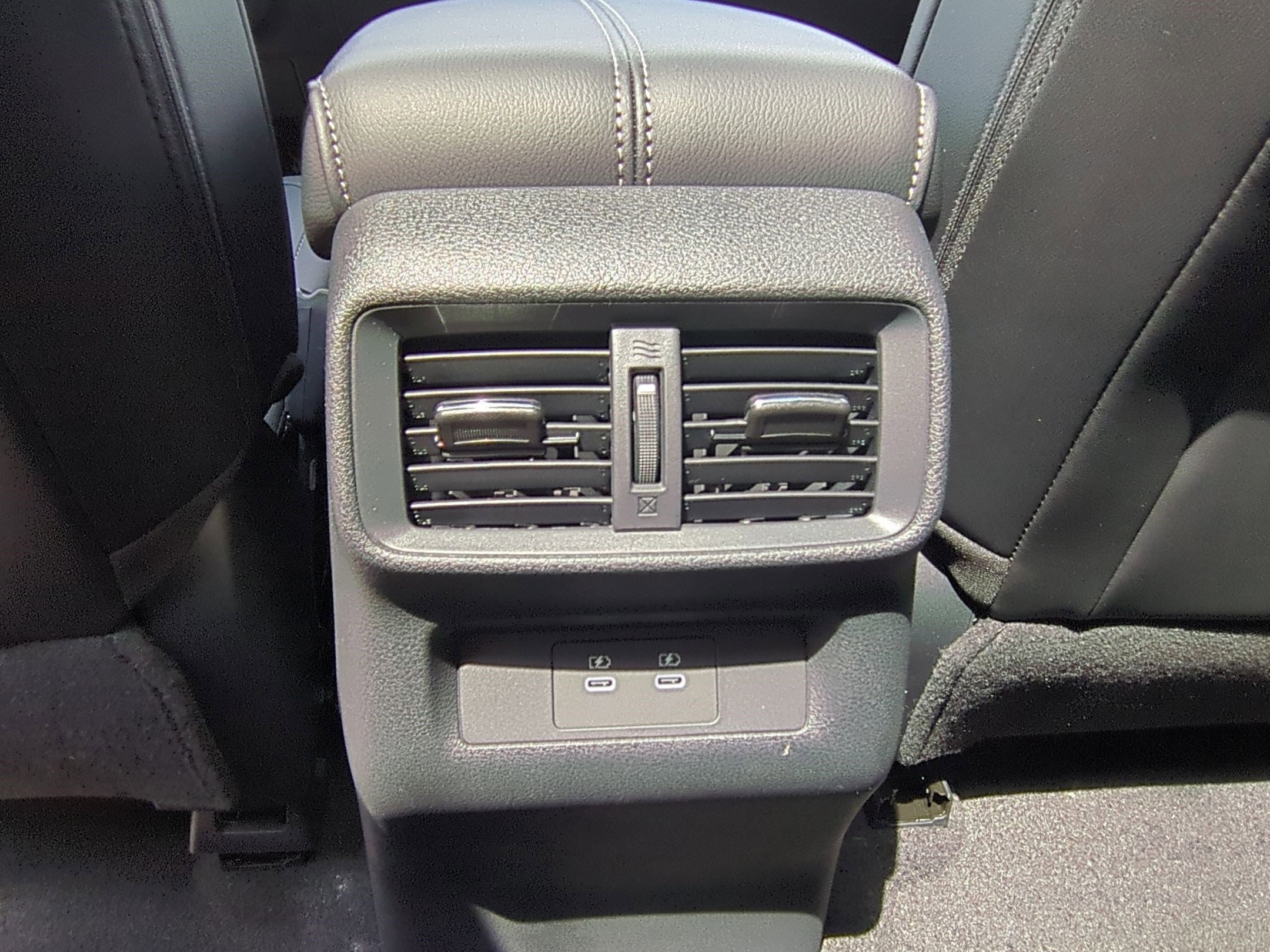 2025 Nissan Murano SL photo 14