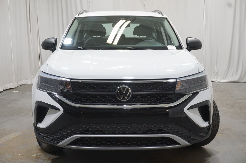 2024 Volkswagen Taos S photo 3