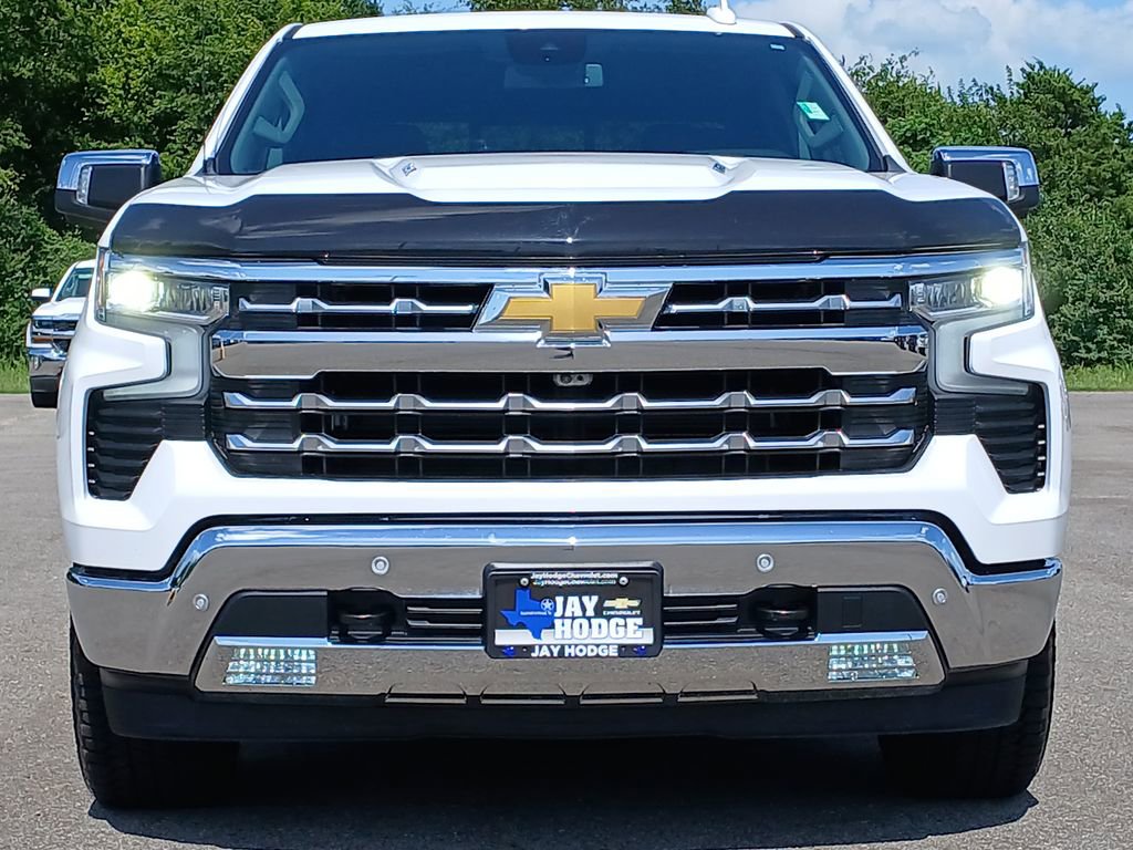 2025 Chevrolet Silverado 1500 LTZ photo 32
