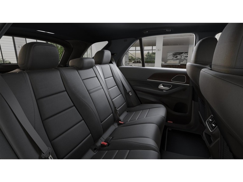 2025 Mercedes Benz GLE 350 4MATIC photo 4