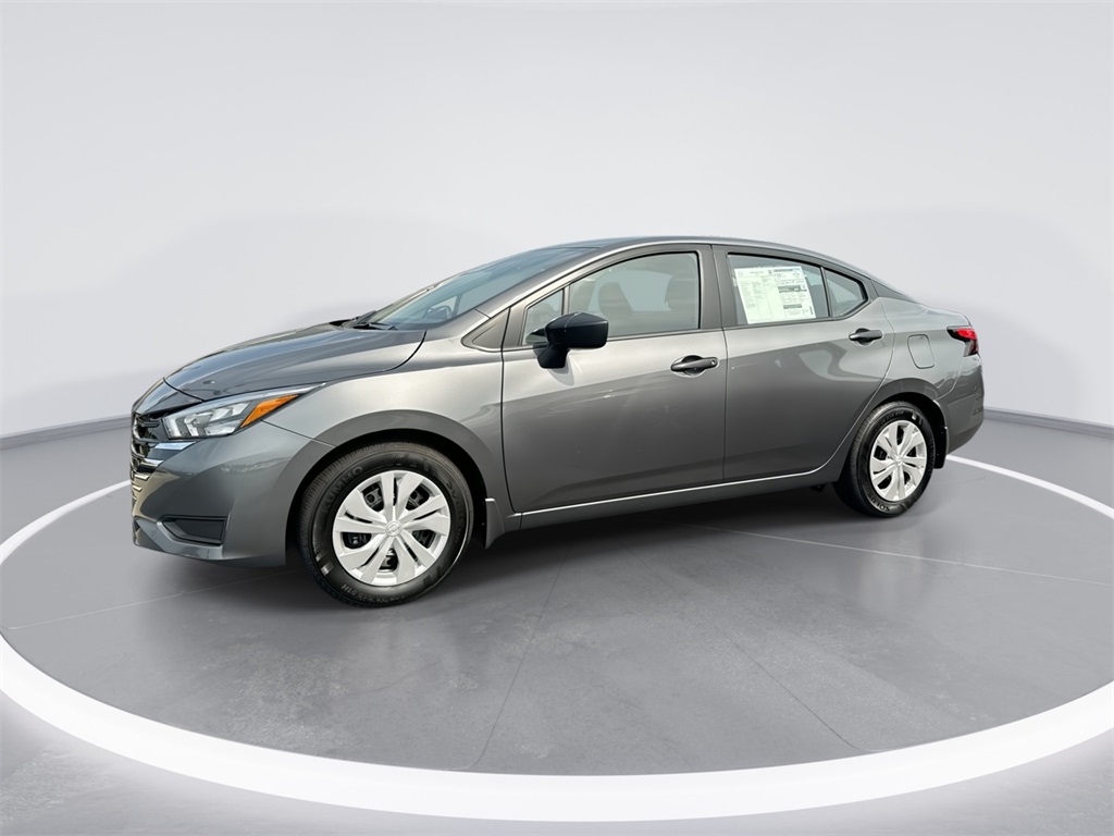 2025 Nissan Versa 1.6 S photo 5