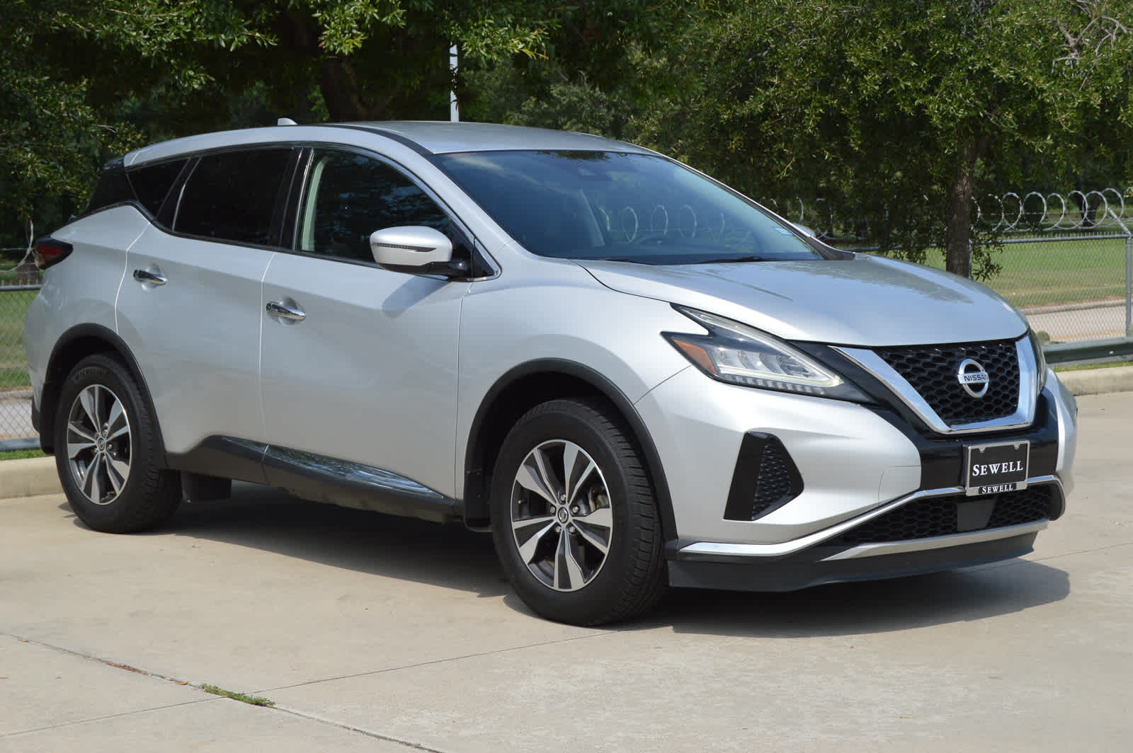 2020 Nissan Murano S photo 2