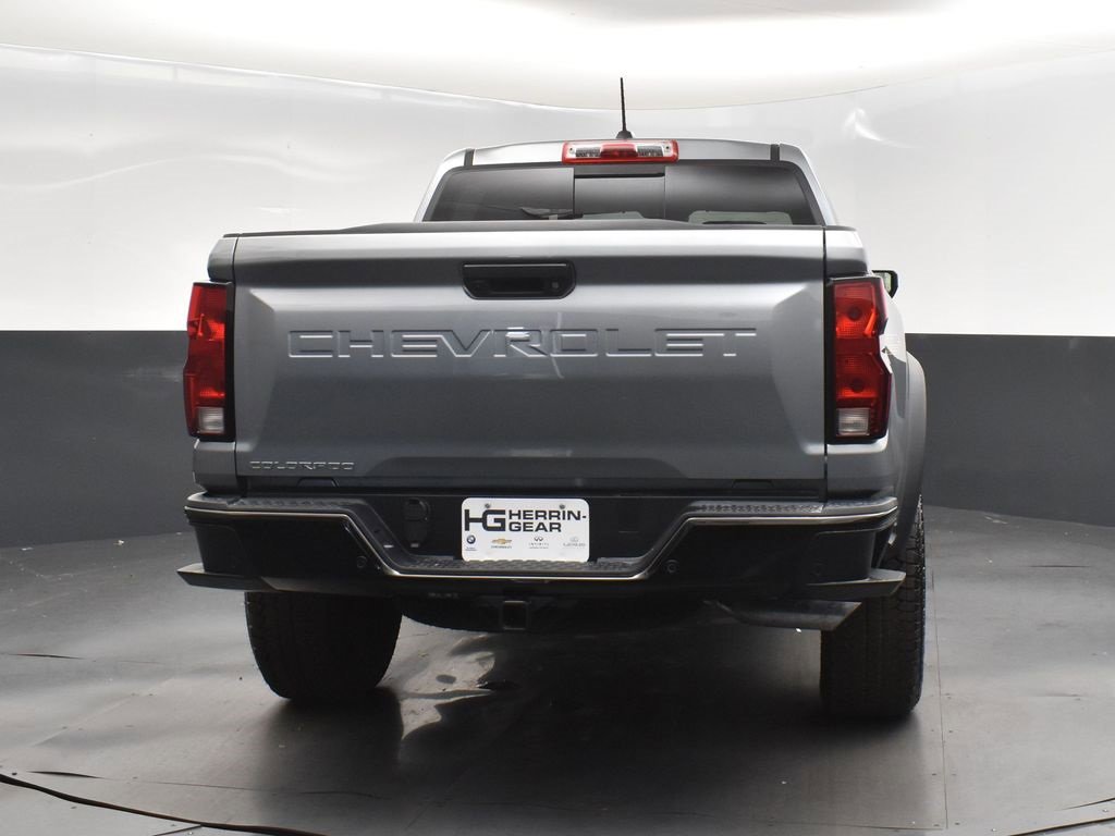 2026 Chevrolet Colorado Trail Boss photo 2