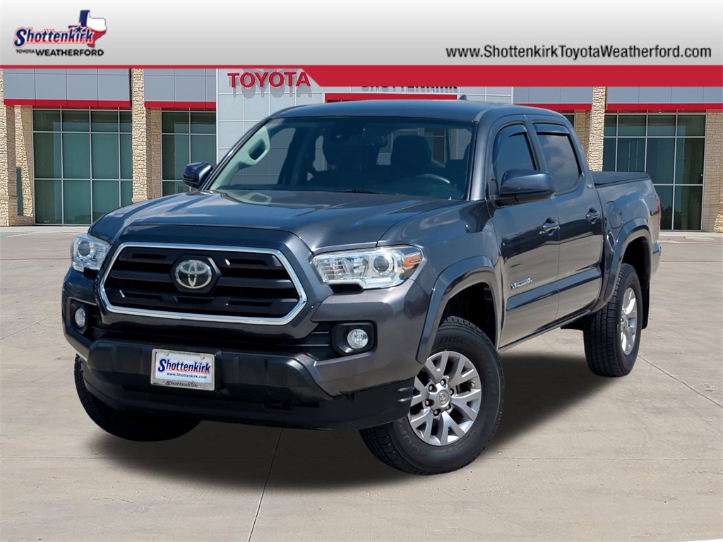 2019 Toyota Tacoma SR5's photo