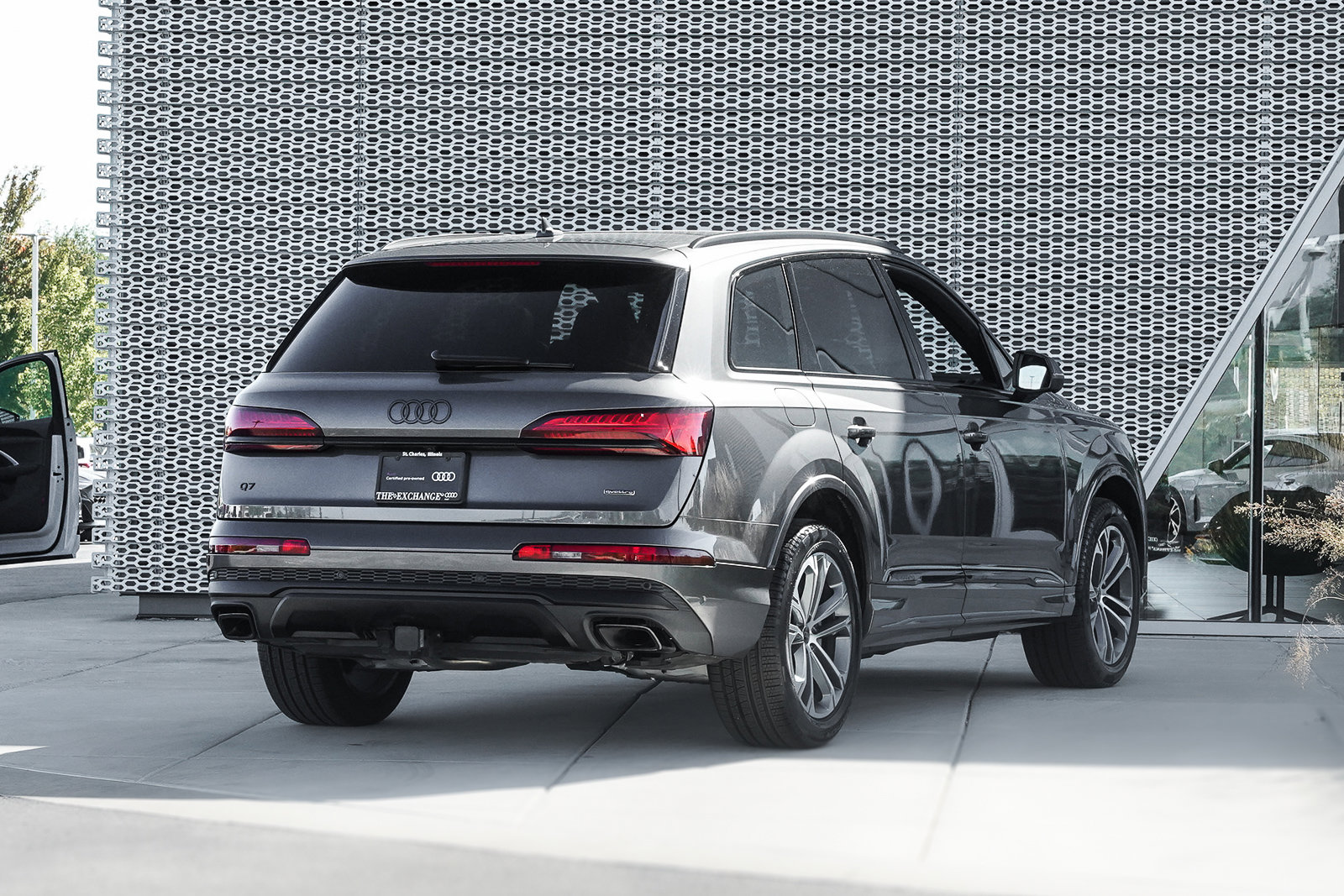 2025 Audi Q7 Premium Plus photo 3
