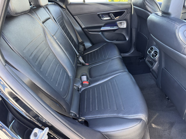 2026 Mercedes Benz GLC 300 photo 2