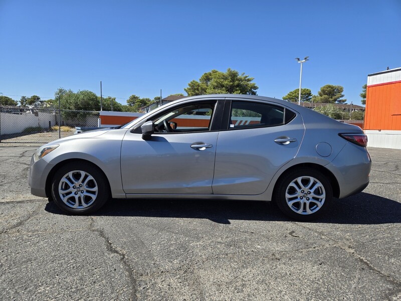 2016 Scion iA photo 2