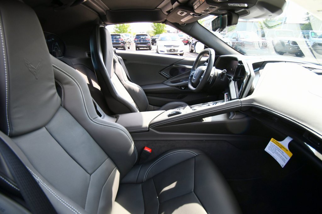2026 Chevrolet Corvette Stingray 2LT photo 14