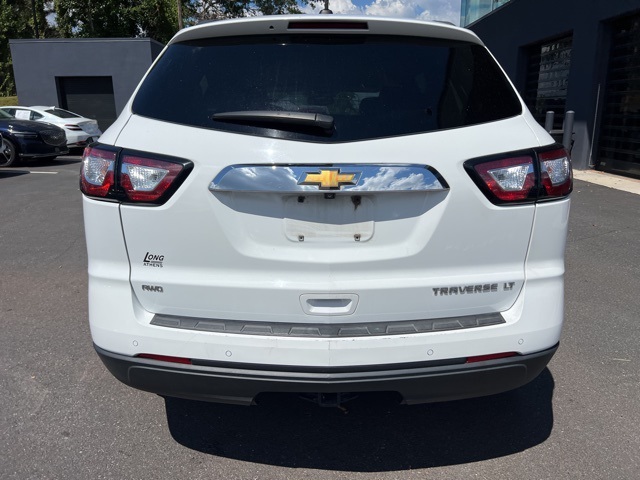 2016 Chevrolet Traverse 2LT photo 3