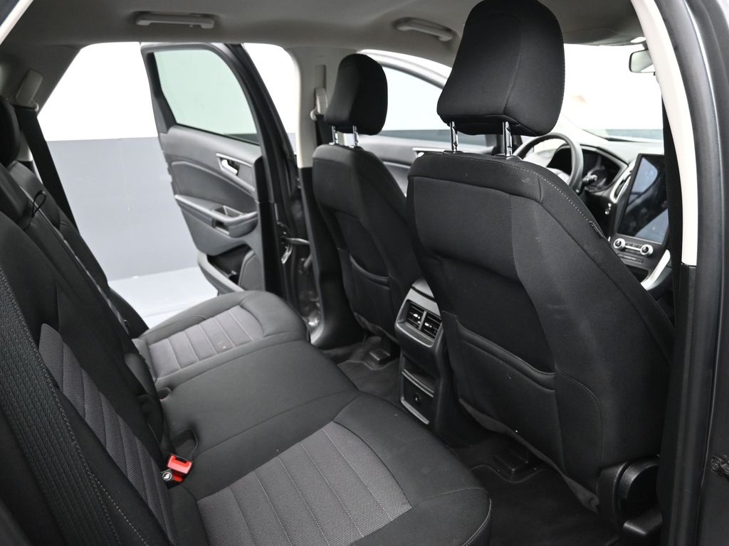 2023 Ford Edge SE photo 14