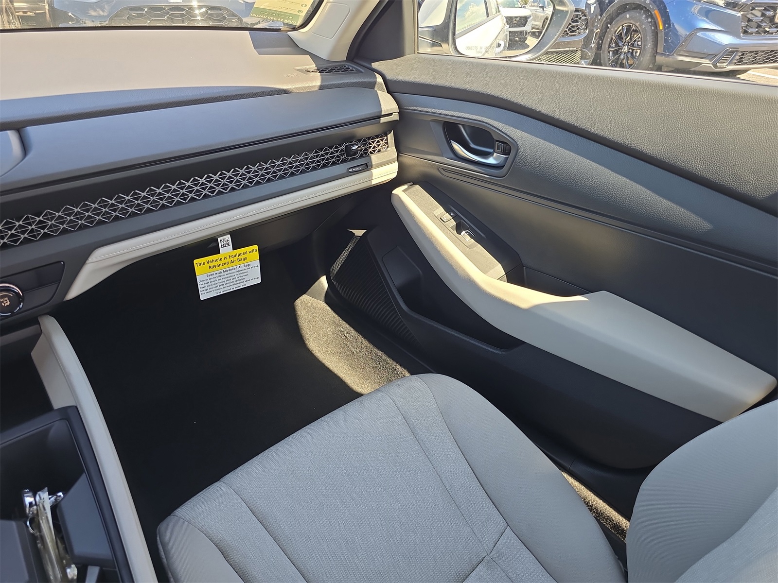 2025 Honda Accord LX photo 14