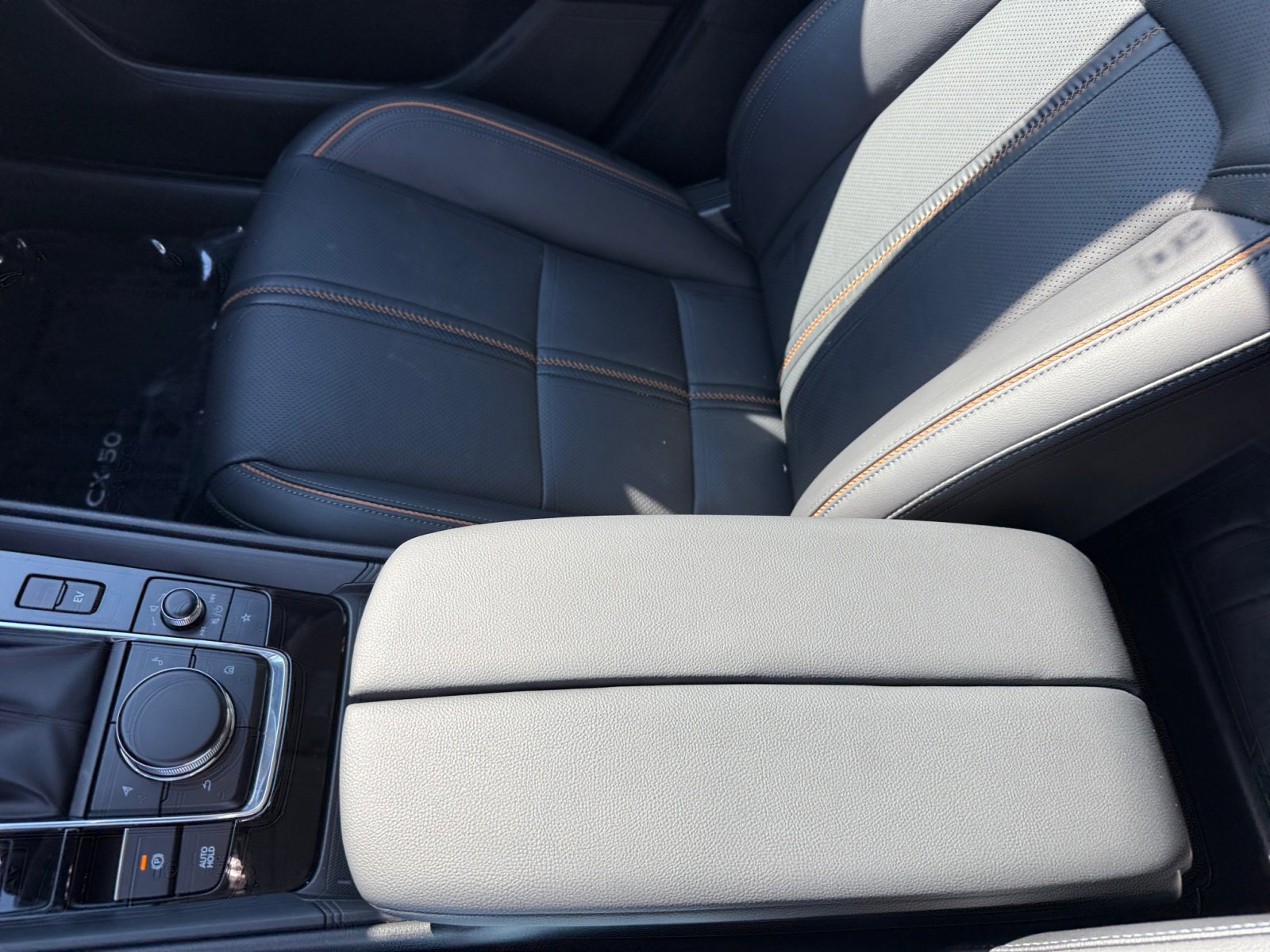 2025 Mazda CX-50 Premium Plus photo 14