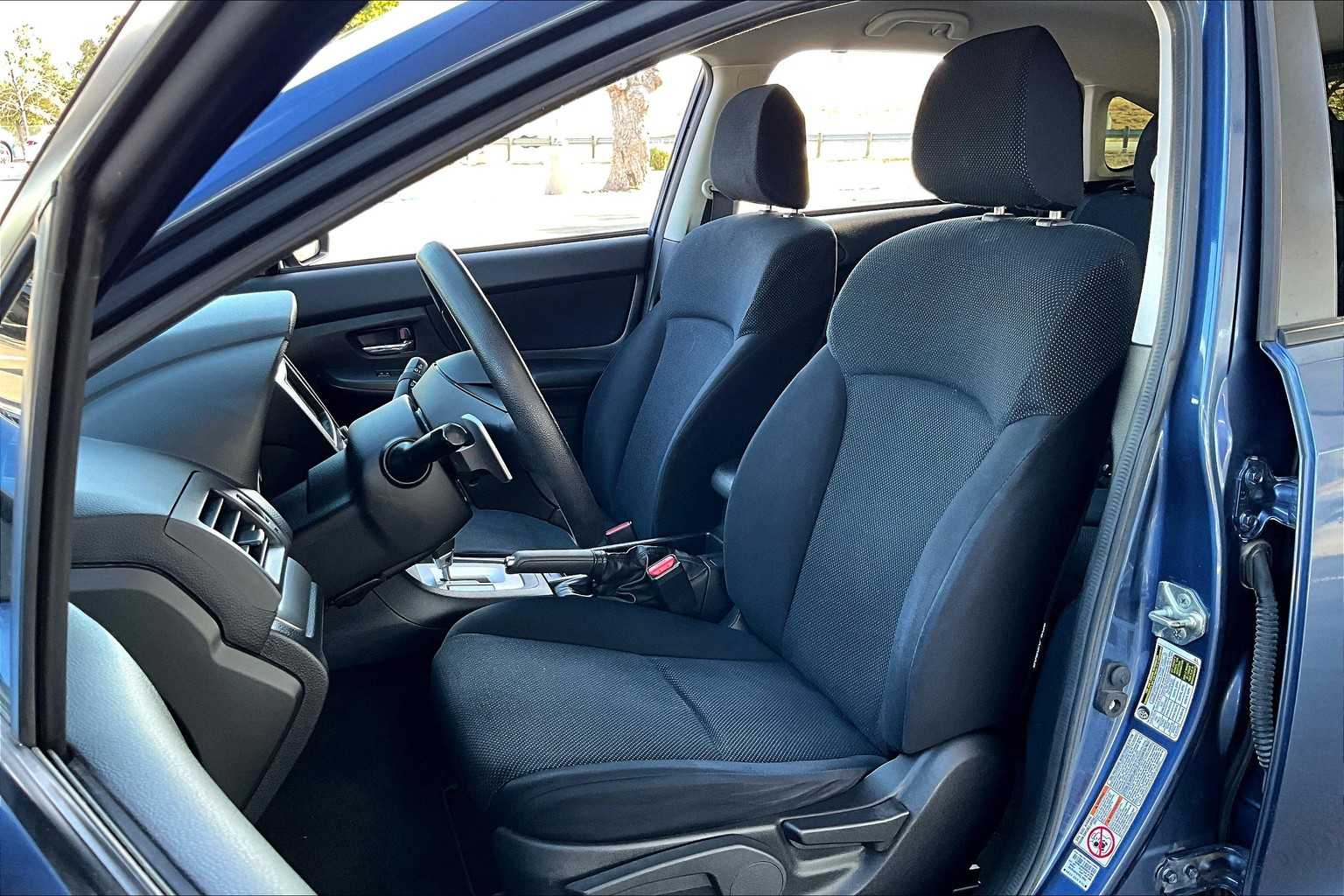 2012 Subaru Impreza Premium photo 5
