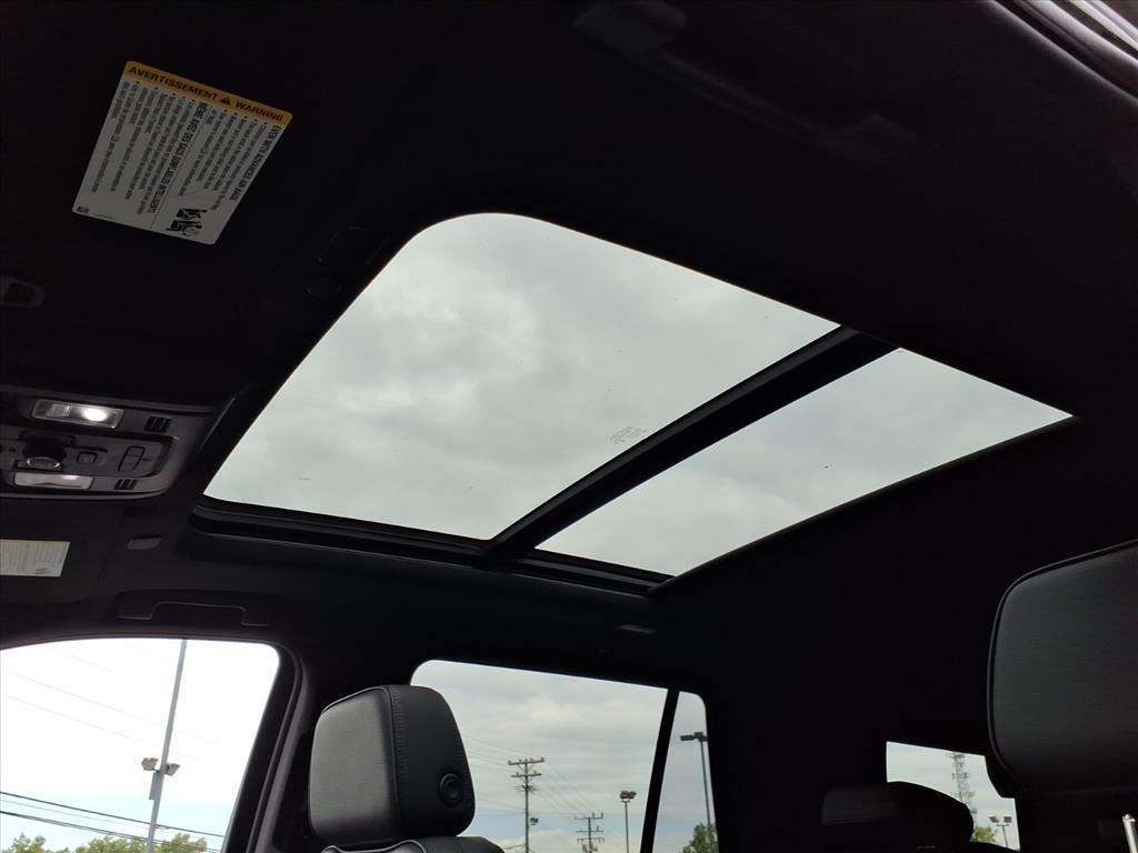 2023 Gmc Yukon Denali photo 2