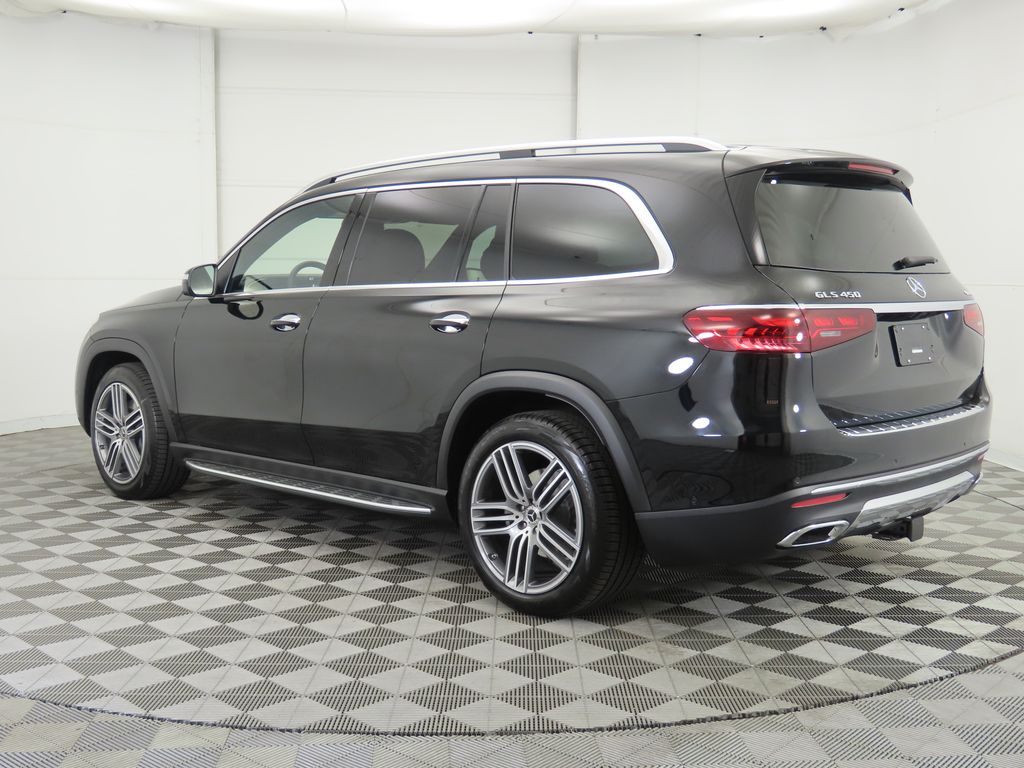2025 Mercedes Benz GLS 450 4MATIC photo 6