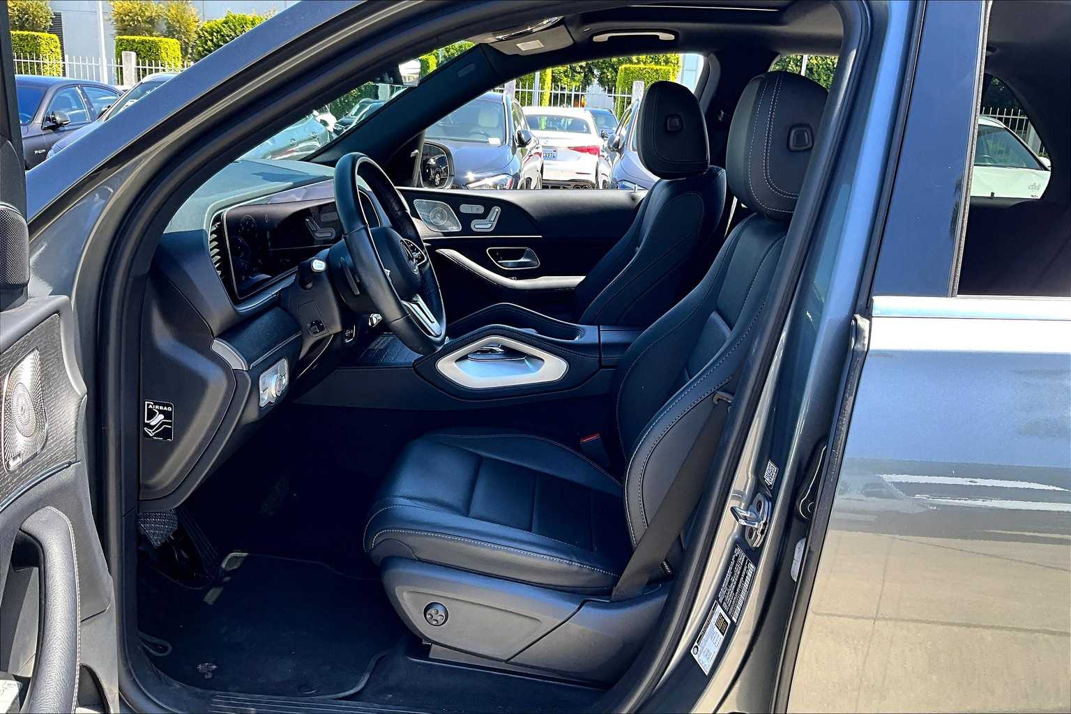 2022 Mercedes Benz GLE 350 4MATIC photo 4