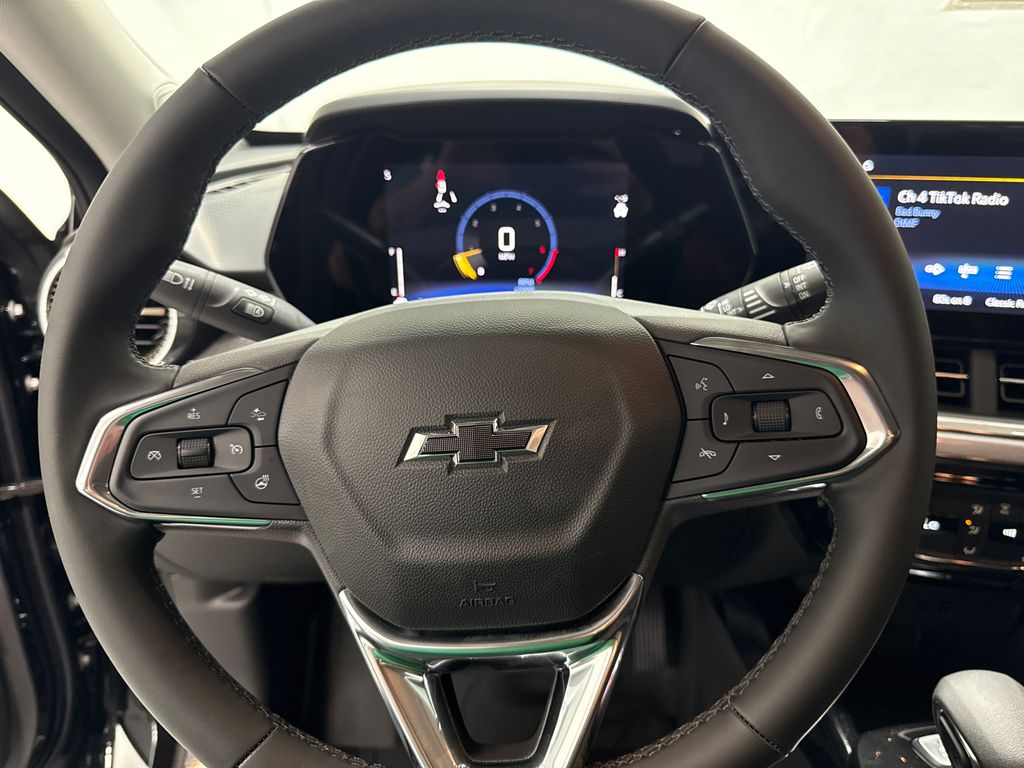 2025 Chevrolet Trax ACTIV photo 13