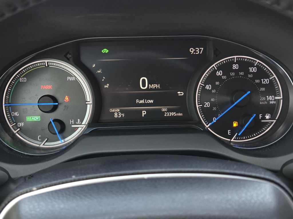 2023 Toyota Venza LE photo 13