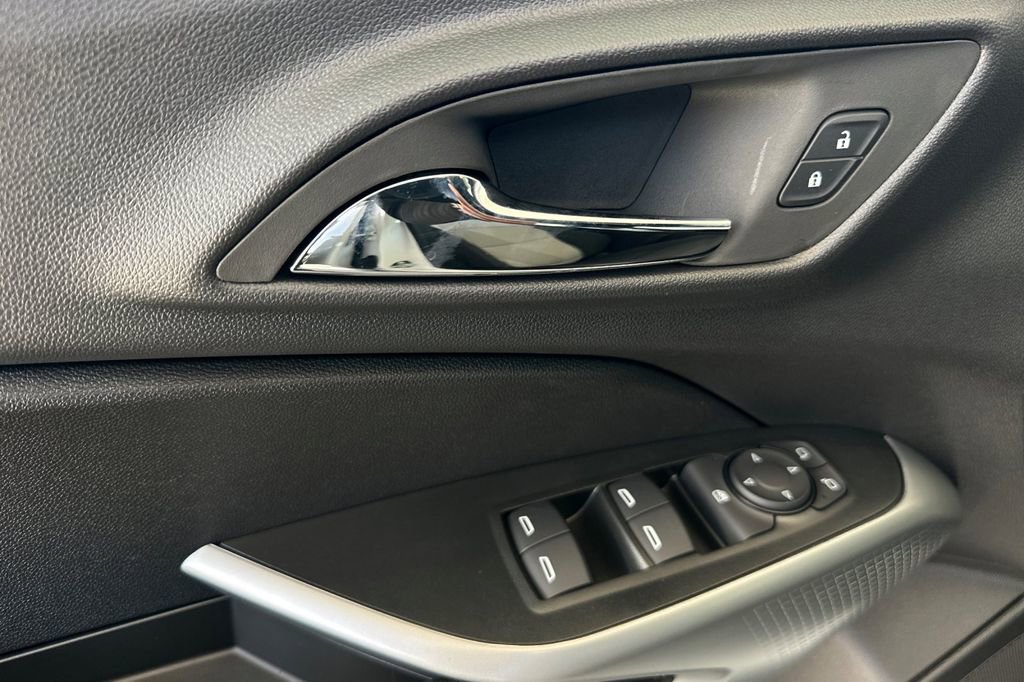 2026 Chevrolet Trax photo 9