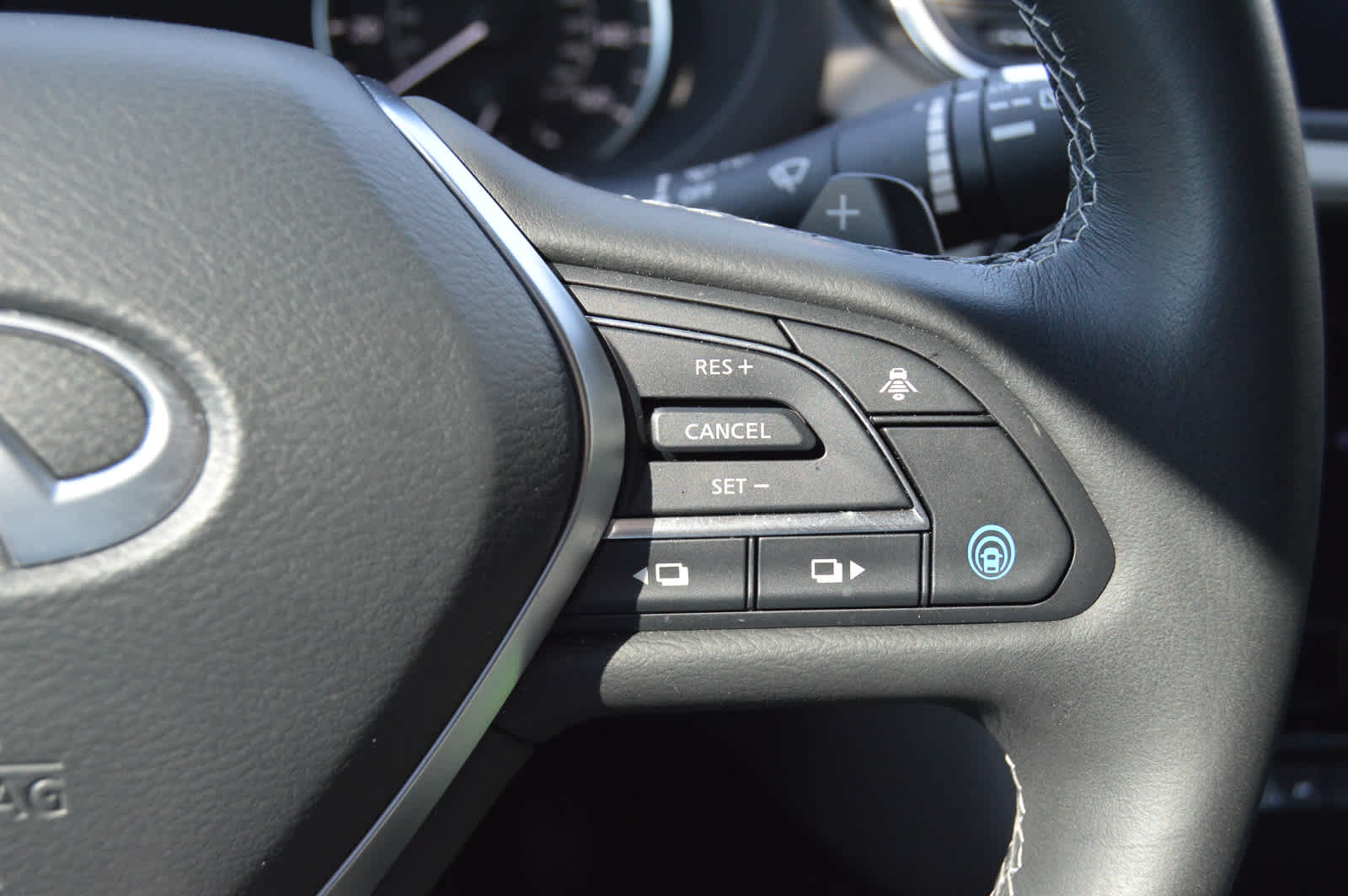 2025 Infiniti QX50 Luxe photo 20