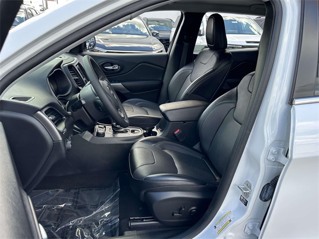 2022 Jeep Cherokee Latitude Lux photo 13