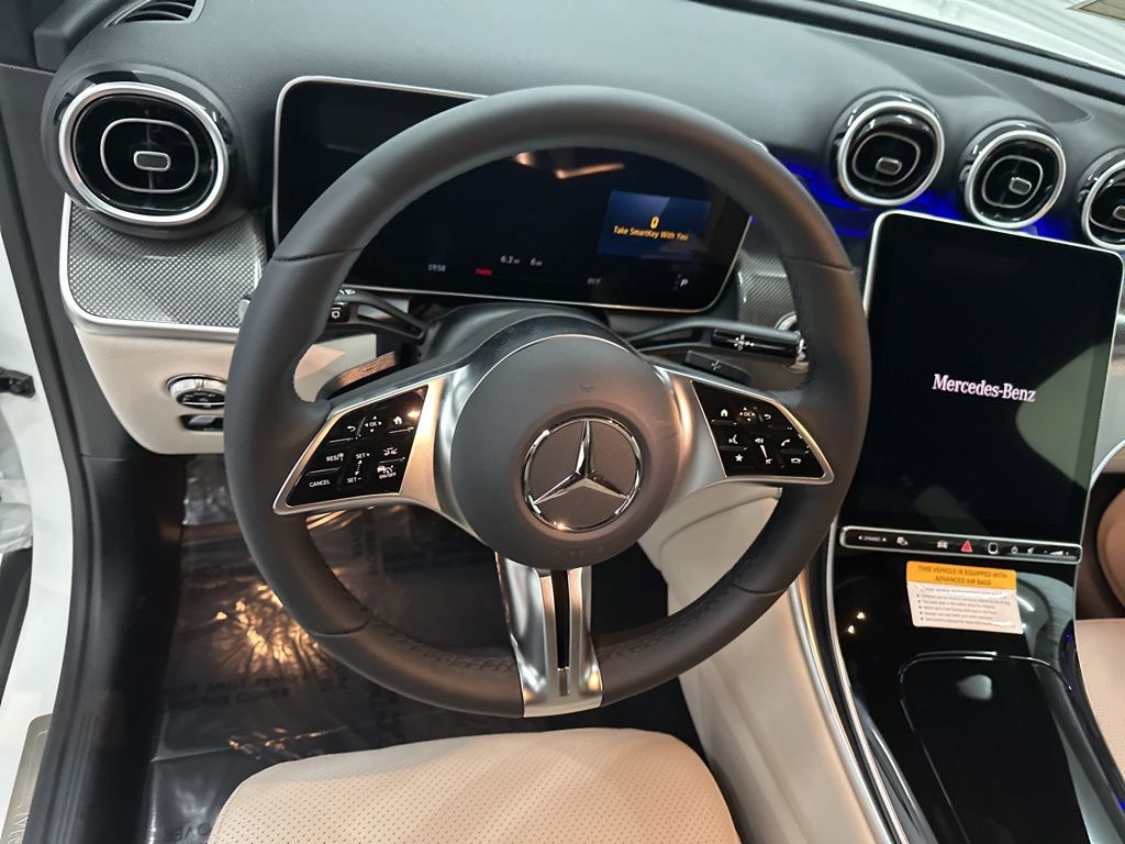 2026 Mercedes Benz GLC 300 photo 9