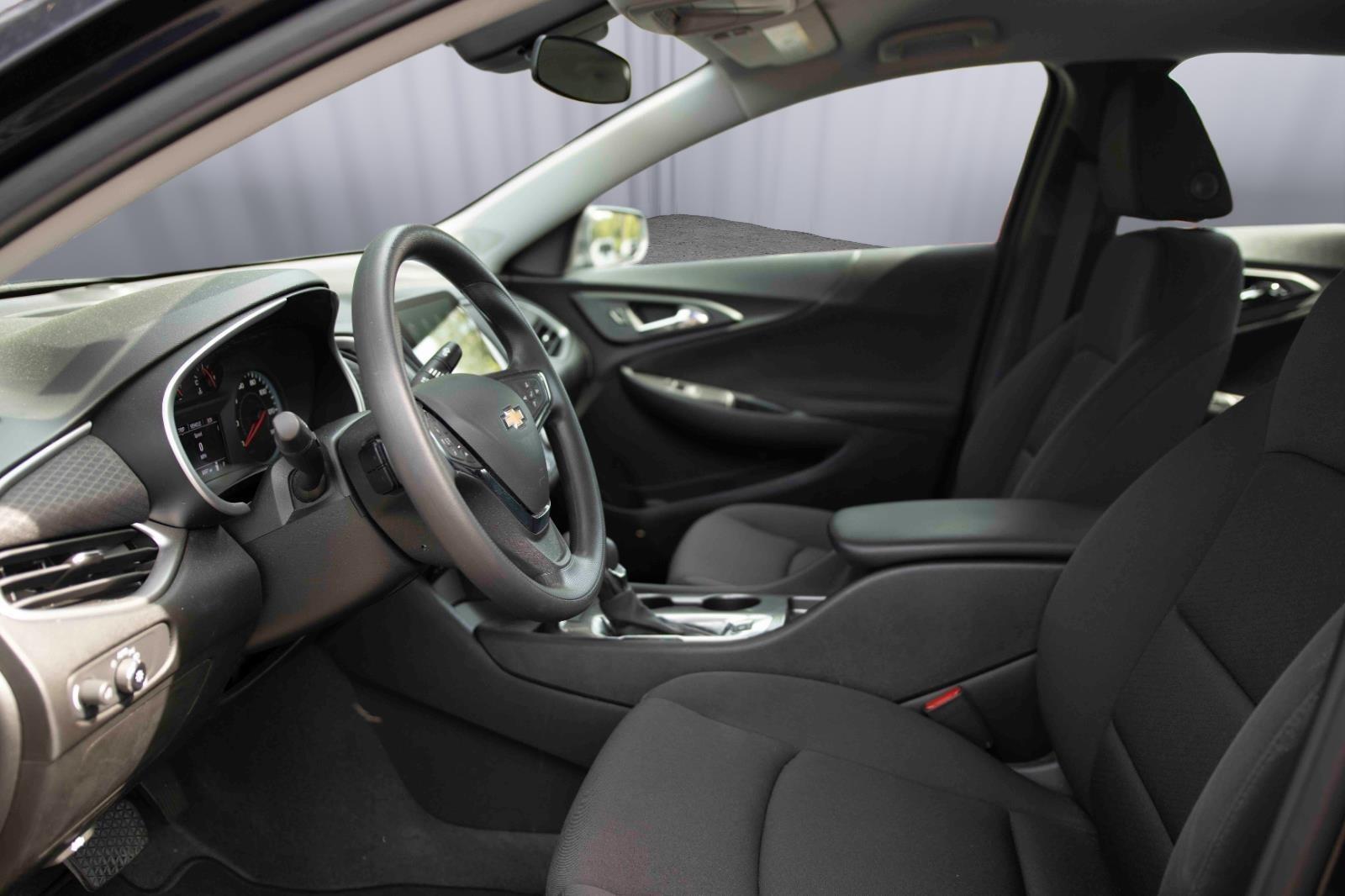 2023 Chevrolet Malibu LS photo 2