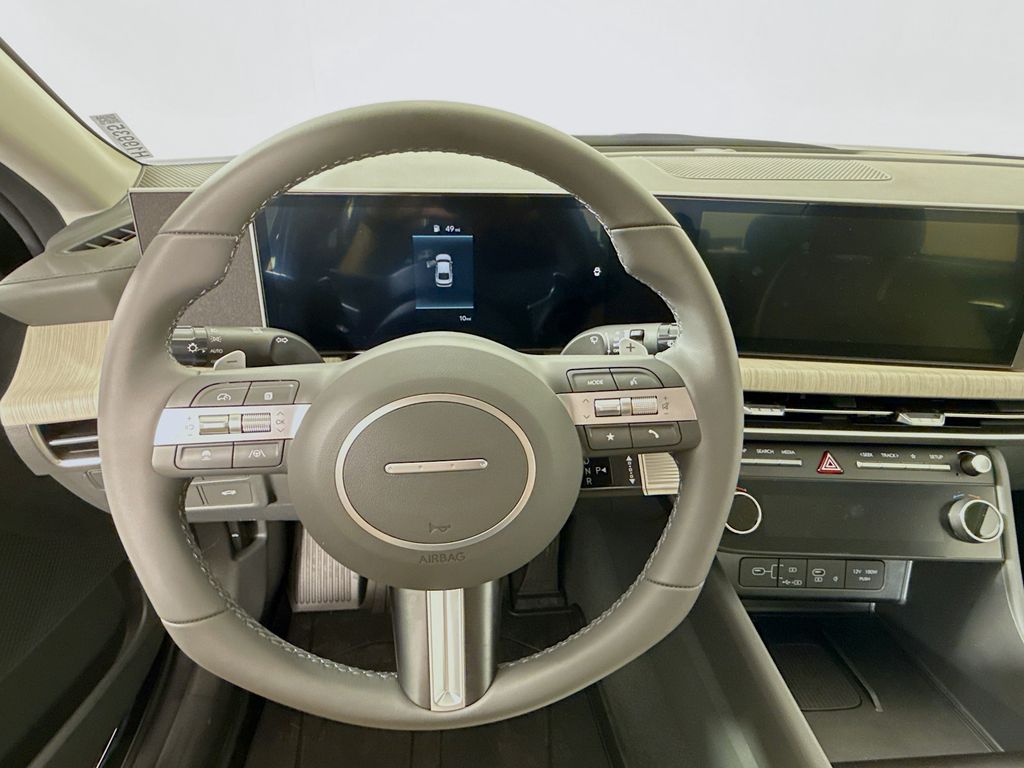 2025 Hyundai Sonata Hybrid SEL photo 11