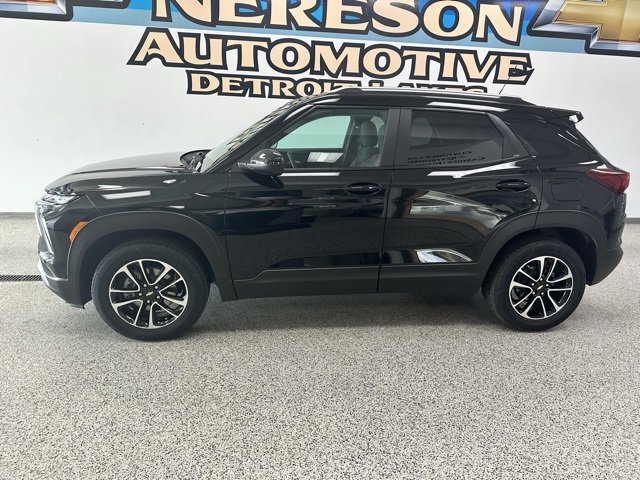 Used 2024 Chevrolet TrailBlazer LT with VIN KL79MRSL2RB173864 for sale in Detroit Lakes, Minnesota