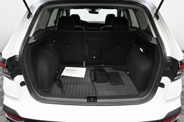 2025 Volkswagen Taos SE photo 27