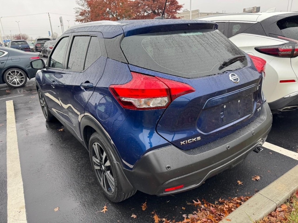 2020 Nissan Kicks SV photo 3
