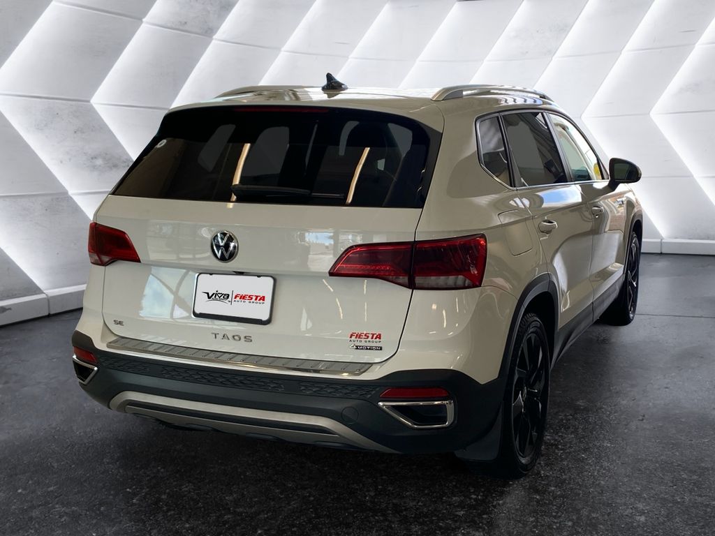2022 Volkswagen Taos SE photo 4