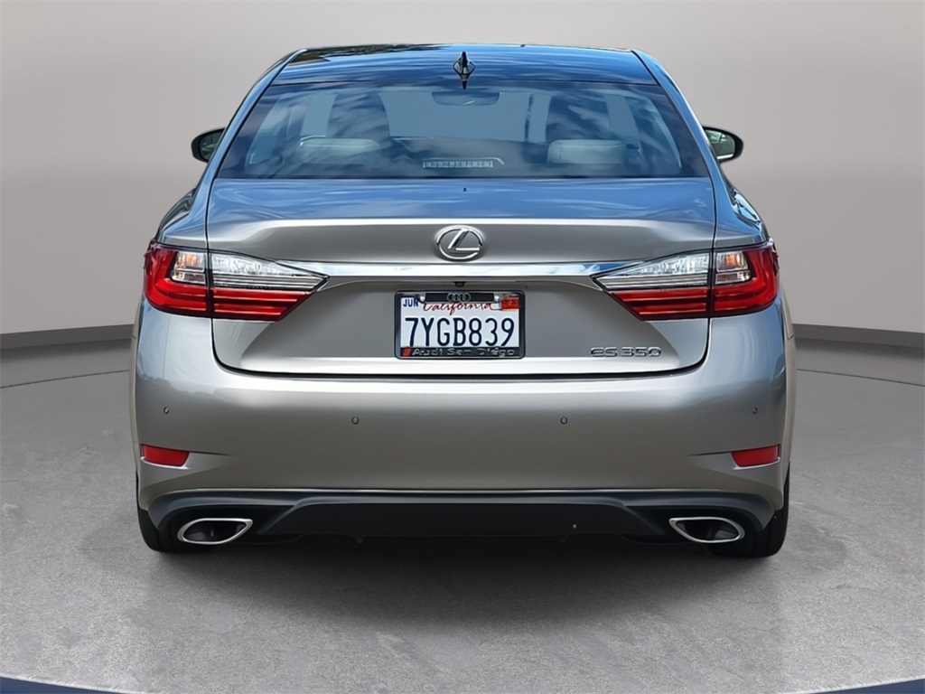 2017 Lexus ES 350 photo 4